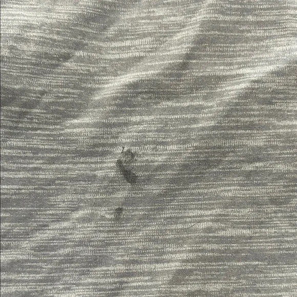 Lululemon Men's Gray Athletic Shorts - Picture 4 of 10